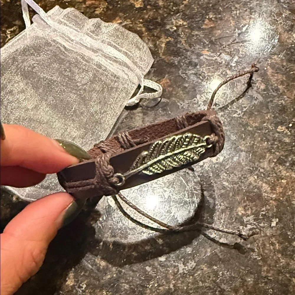 Brown Leather Bracelet with Sterling Silver Leaf Accent - BRAND NEW - Adjustable